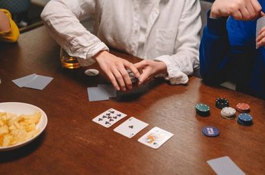 game trực tuyến Jun88 Poker